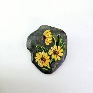 Vintage Hand Painted Delicate Yellow Daisy Stone Floral Folk Art Brooch Pin